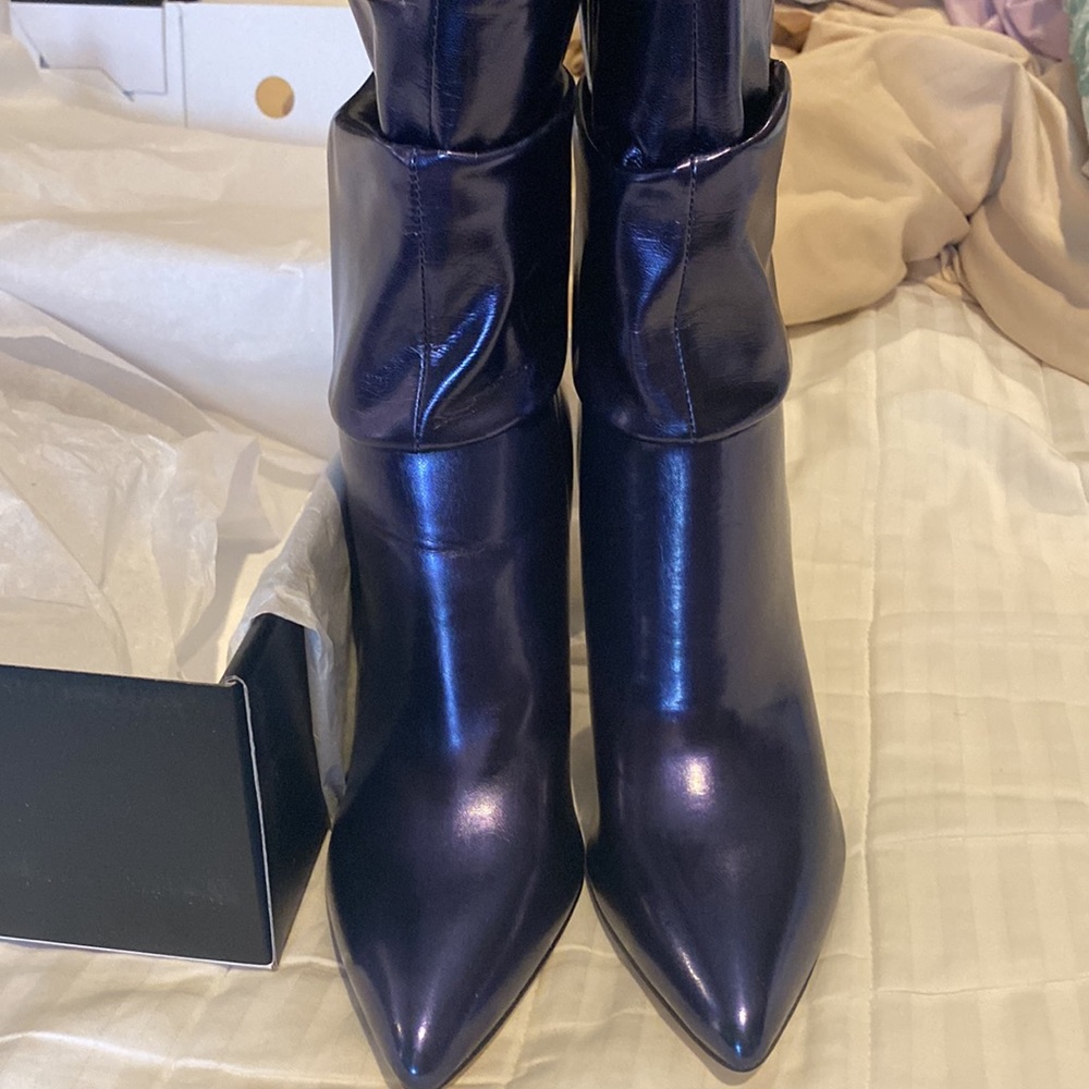 Boots - Picture 4 of 7